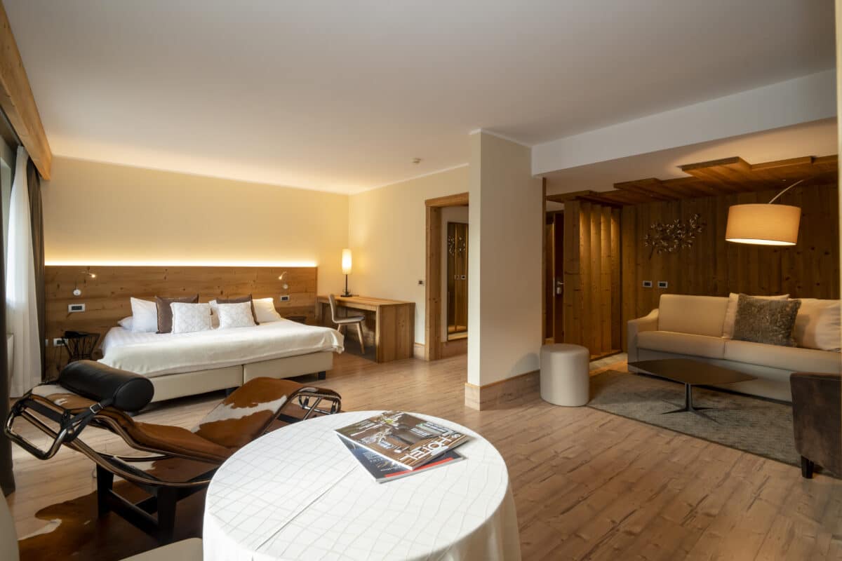 HOTEL PALACE: VACANZA IN UN AMBIENTE MODERNO E DI CHARME NEL CUORE DELLE ALPI